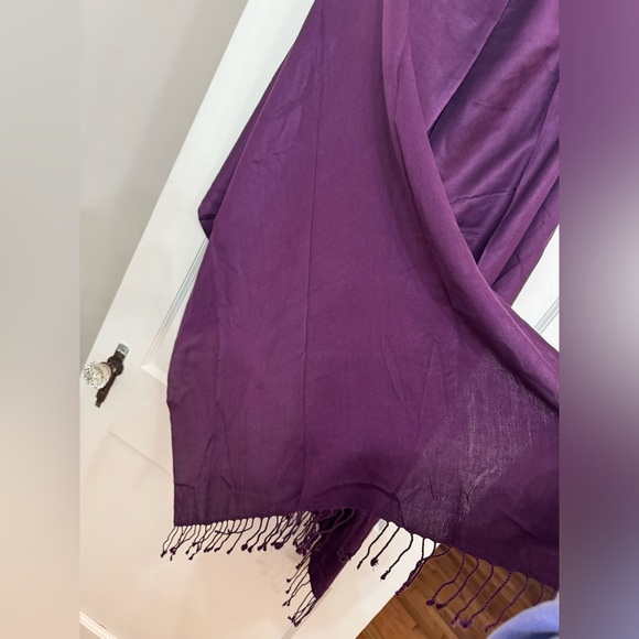 Pe’tanu plum front wool silk blend scarf wrap - Picture 2 of 4